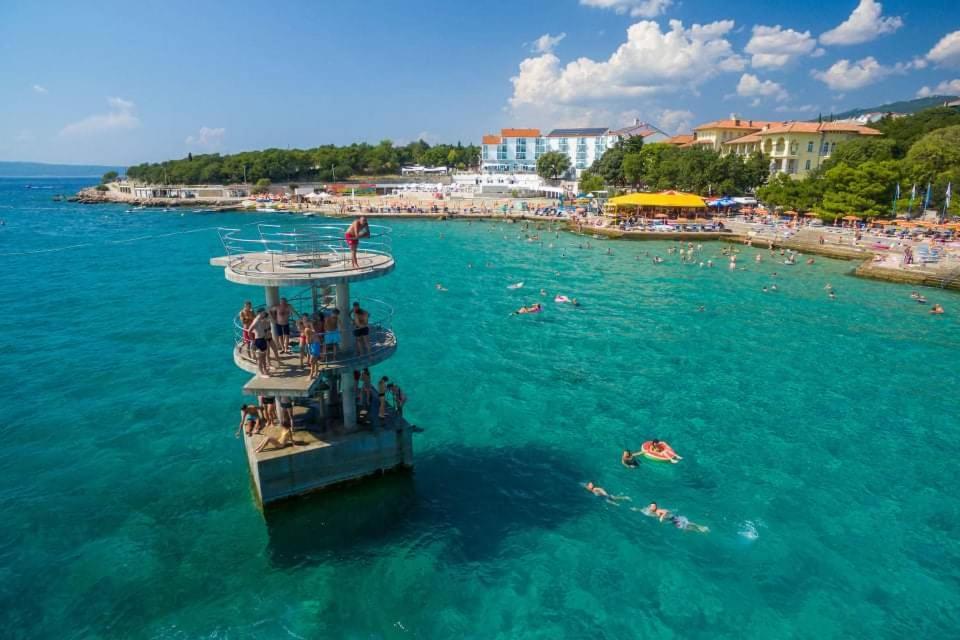 Guest House Sunce Нови Винодолски Екстериор снимка